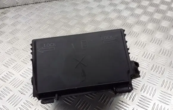 Opel Corsa D Fuse box cover 13246936