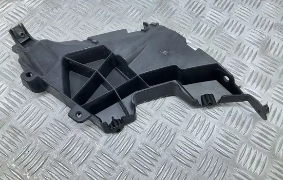 Audi A7 S7 4G Front bumper mounting bracket 4G8807284C