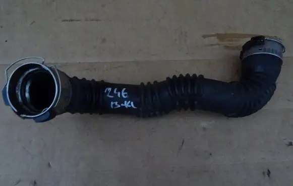 Mercedes-Benz B W246 W242 Intercooler hose/pipe A2465200101