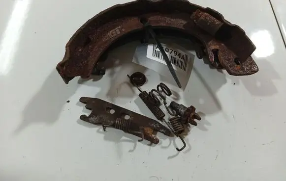 Toyota Corolla Verso AR10 Handbrake/parking brake pads 