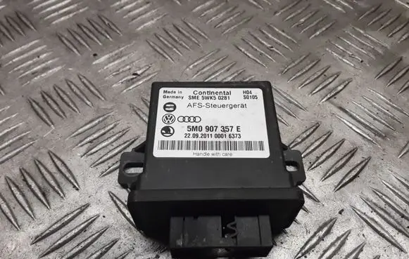 Volkswagen PASSAT B7 Light module LCM 5M0907357E 5WK50281