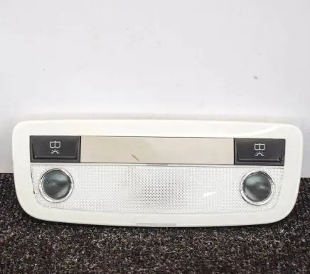 Mercedes-Benz GLA W156 Front seat light