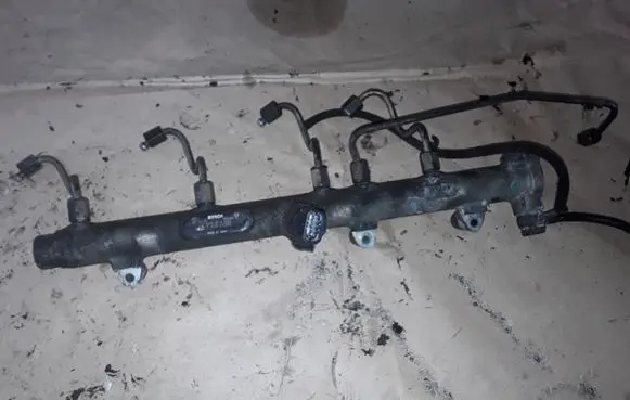 KIA Carens I Fuel main line pipe 0445214026 3140027000