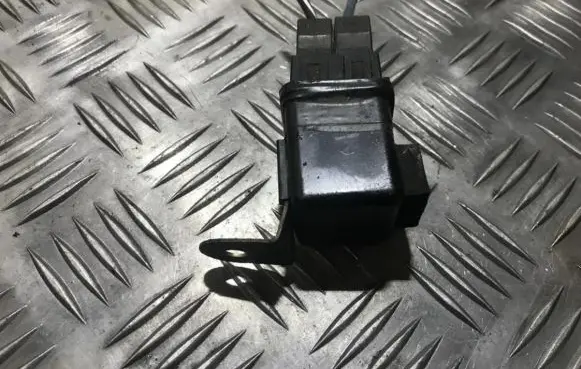Mazda 323 F Other relay