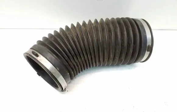 Chrysler Town & Country V Air intake hose/pipe 04861732AB
