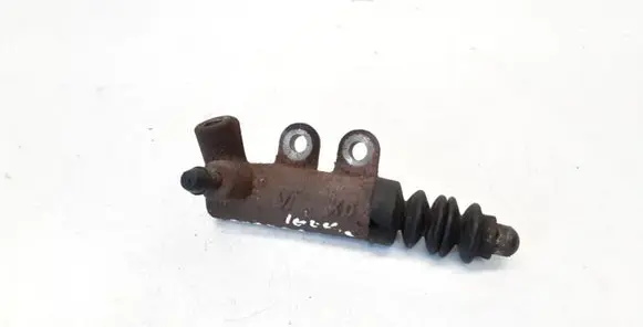 Clutch slave cylinder