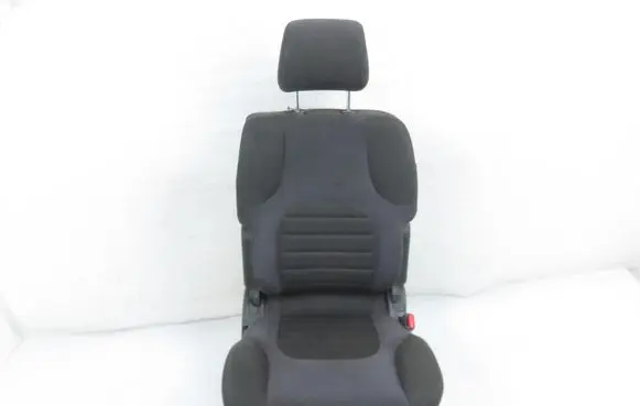 Nissan Pathfinder R51 Front passenger seat 