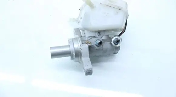 BMW 3 F30 F35 F31 Master brake cylinder 0204818398