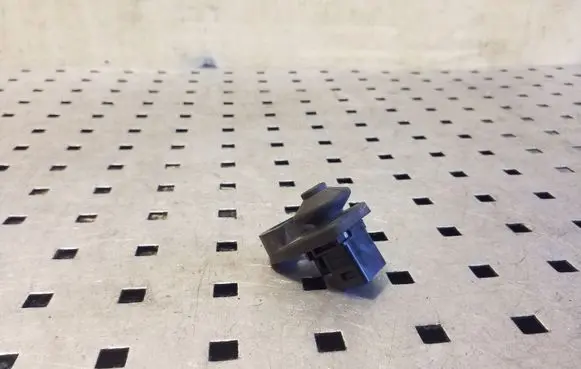 Subaru Legacy Rear door sensor 