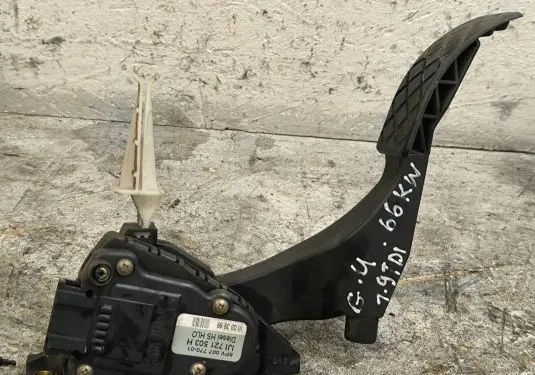 Volkswagen Golf IV Accelerator throttle pedal IJI721503H