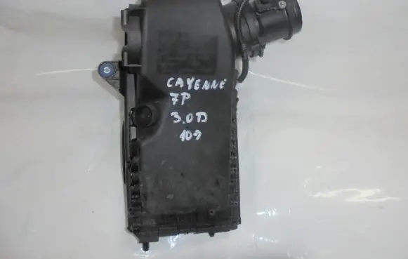 Porsche Cayenne (92A) Air filter box