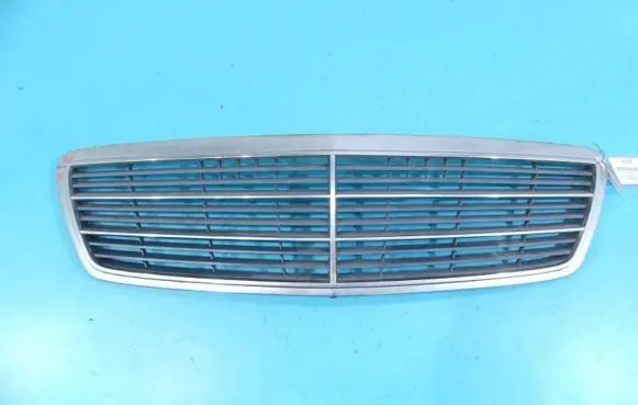 Mercedes-Benz C W203 Front bumper upper radiator grill A2038800483 IMPRK1216520