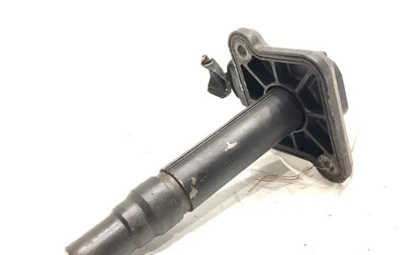 High voltage ignition coil