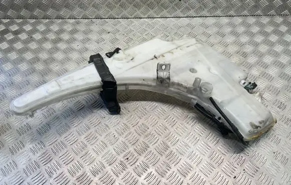 Windshield washer fluid reservoir/tank