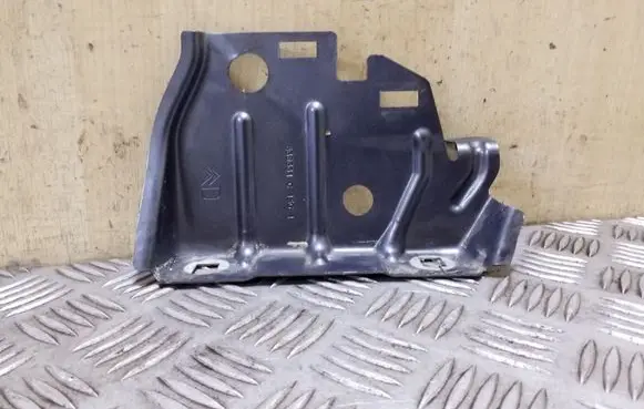 Fender mounting bracket