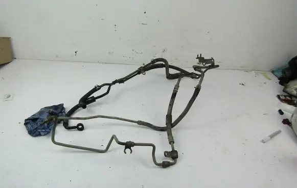 Mazda 626 Power steering hose/pipe/line 