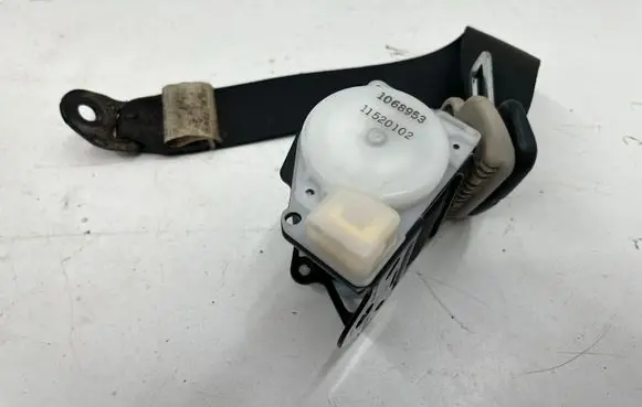 Nissan Micra Rear seatbelt 1068953 11520102 888441HB1B