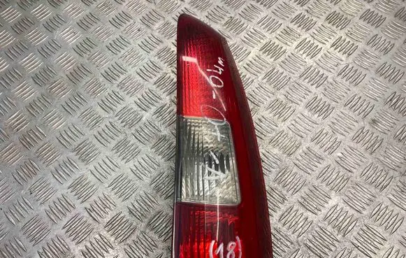 Volvo XC70 Rear/tail lights 9154494