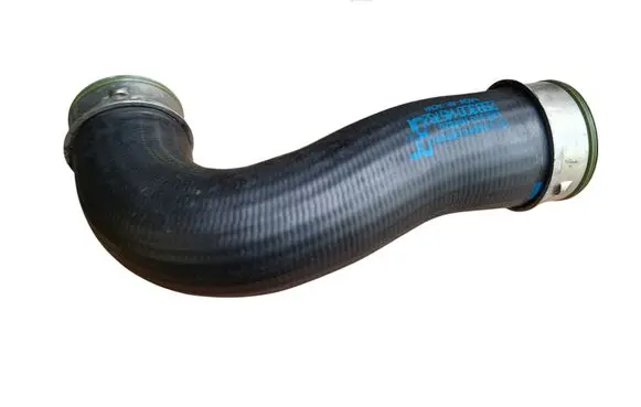 Volkswagen PASSAT B6 Intercooler hose/pipe 3C0145762BF