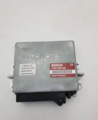 BMW 7 E32 Engine control unit/module 0261200156