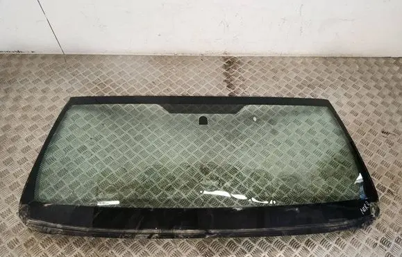 Dodge Nitro Front windscreen/windshield window 