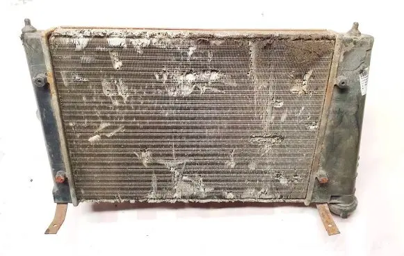 Volkswagen Jetta I Coolant radiator A320I430P30