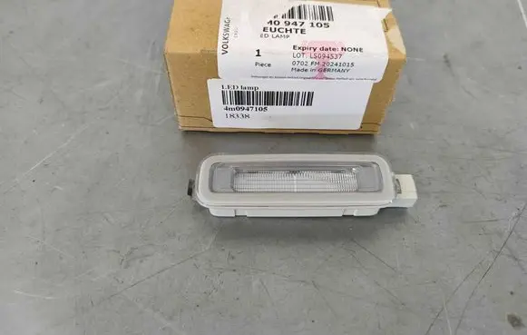 Audi A5 Front seat light 4m0947105