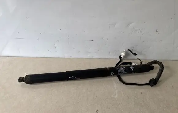 BMW X5 F15 Tailgate/trunk strut/damper 7449810