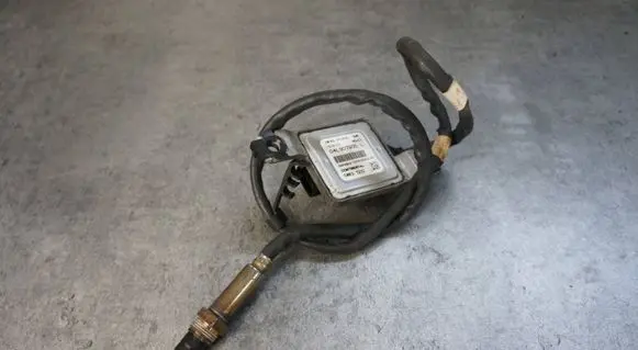 Audi Q3 8U Lambda probe sensor 04L907805L
