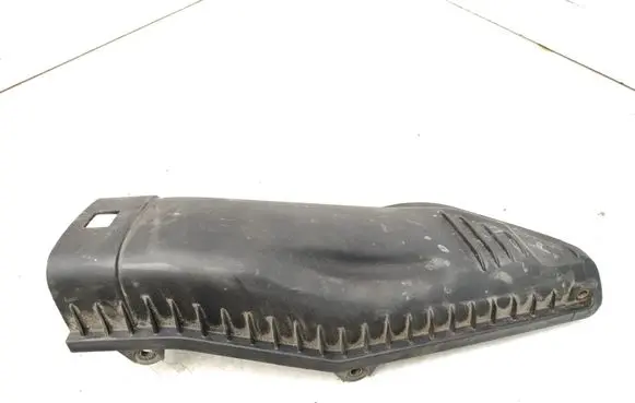 BMW X3 E83 Air filter box cover 13717789109 7789109