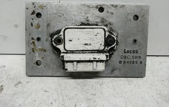 Jaguar XJ SERIE 3 Ignition amplifier control unit DBC5919 84985B