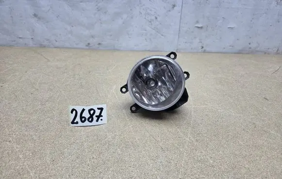 Toyota Yaris Front fog light 8121002110