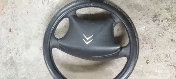 Citroen Xsara Picasso Steering wheel 3473467