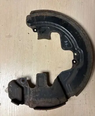 Volvo XC60 Front brake disc dust cover plate 6G912C447AE