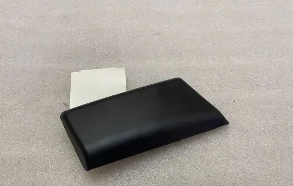 Maserati Levante (B) pillar trim (top) 670040257