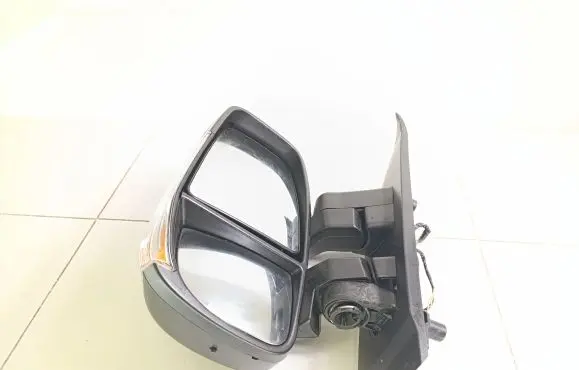 Iveco Daily 6th gen Front door electric wing mirror 202201