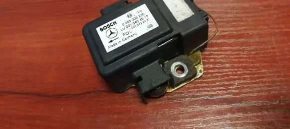 Mercedes-Benz E W210 ESP acceleration yaw rate sensor 0265005230