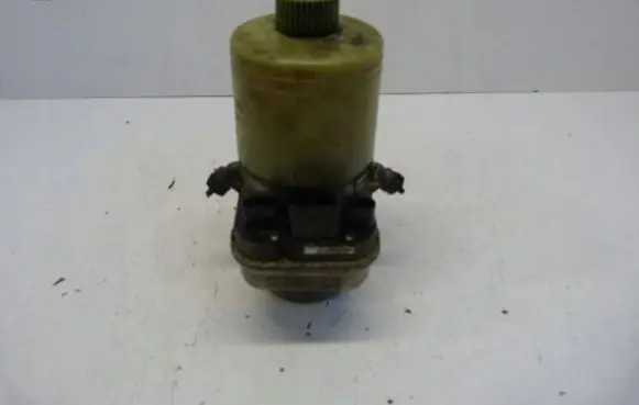 Skoda Fabia Mk1 (6Y) Power steering pump