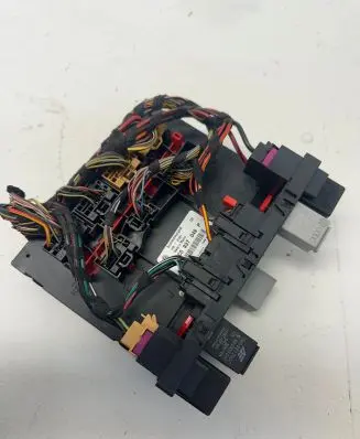 Volkswagen Jetta V Comfort/convenience module 3C0937049P F005V00599 00453878