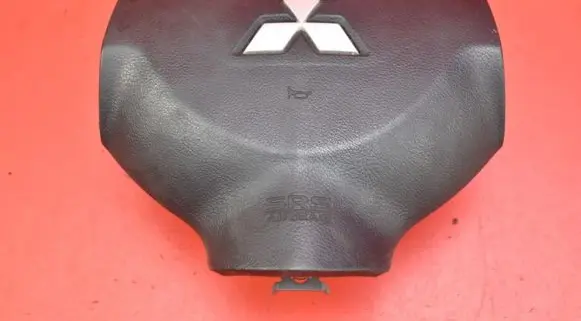 Mitsubishi Lancer VIII Steering wheel airbag