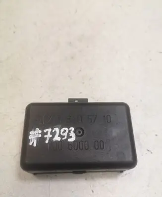 Mercedes-Benz E W210 Rain sensor A2108205710