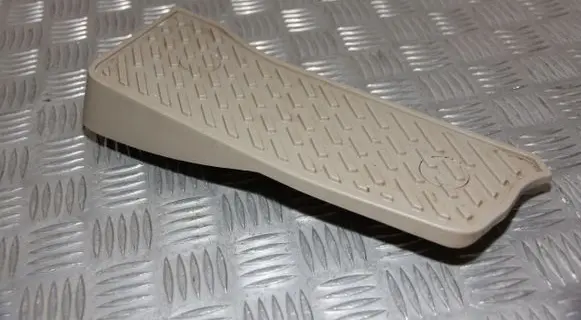 Toyota Land Cruiser (J120) Foot rest pad/dead pedal 6793460010