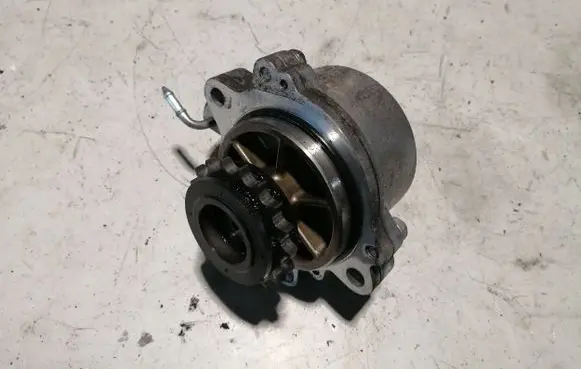 Mazda 6 Vacuum pump R2AA18G00 K21022