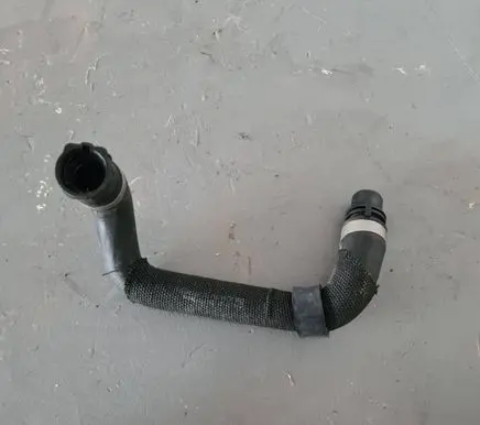 Mercedes-Benz C W205 Engine coolant pipe/hose A0069070189