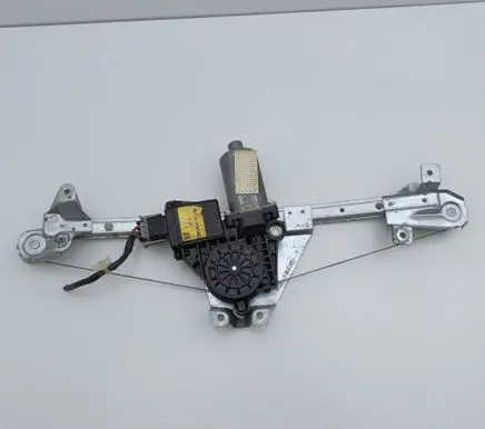 Opel Vectra B Rear door window regulator with motor 90520229 0130821795