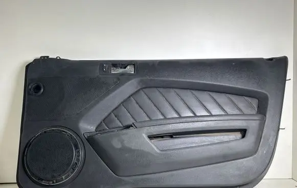 Ford Mustang V Front door card panel trim DR336323942BP
