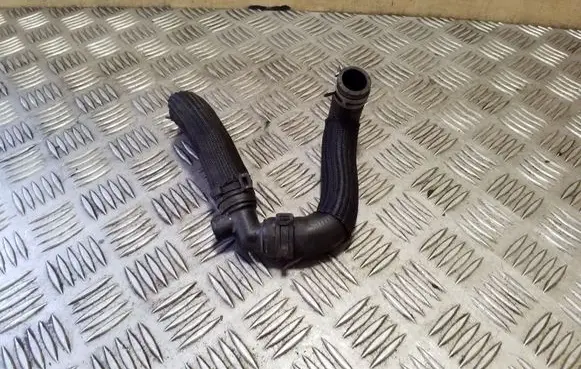 Renault Trafic II (X83) Engine coolant pipe/hose