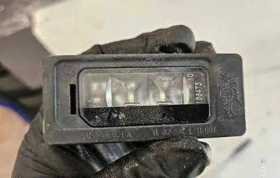 Volkswagen Golf VII Number plate light 3AF943021A