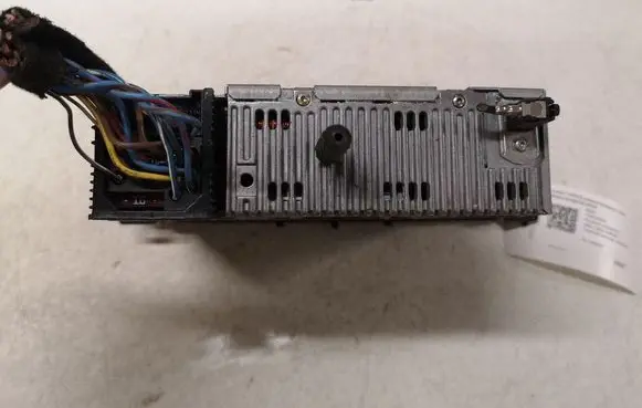 BMW 3 E46 Radio/CD/DVD/GPS head unit 6935629
