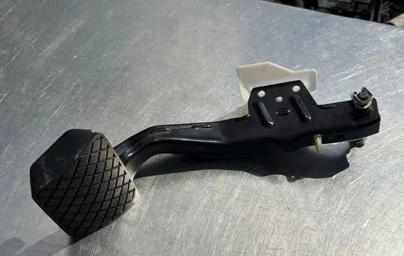 Audi A5 Sportback 8TA Brake pedal 4H1723140A